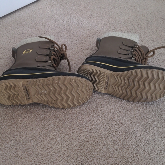 Sorel winter boots - Picture 3 of 4